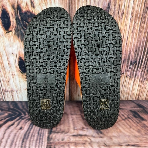 Ositos Bright Neon Orange Buckle Slide Sandals NIB Size 8 - Picture 8 of 13